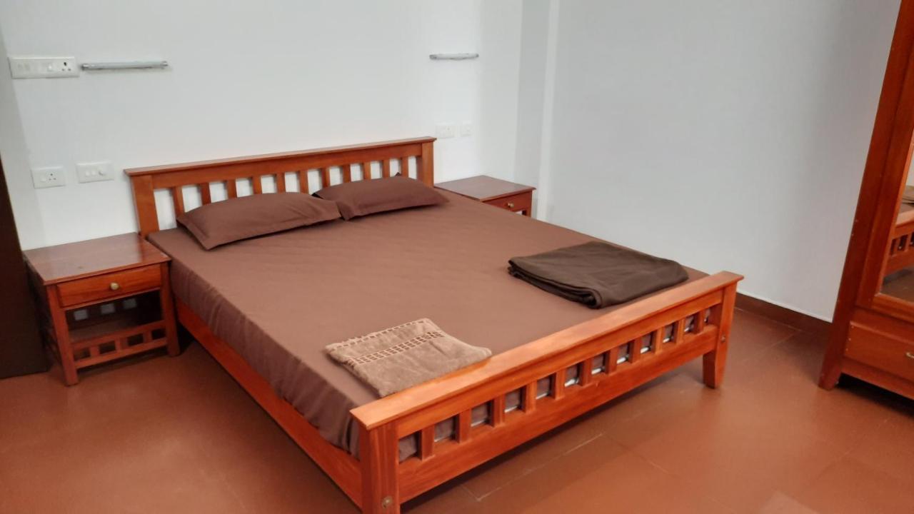 Poovar Sea View Rooms And Boating Family & Couple Only Eksteriør bilde