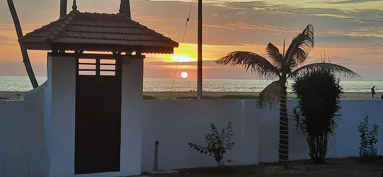 Poovar Sea View Rooms And Boating Family & Couple Only Eksteriør bilde