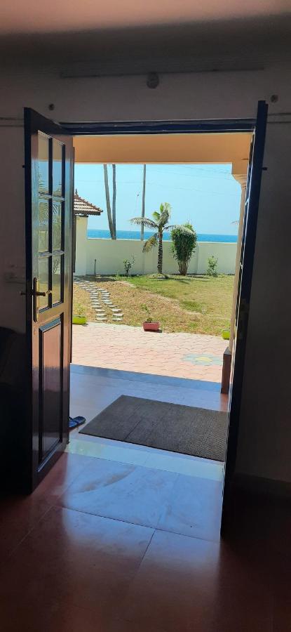 Poovar Sea View Rooms And Boating Family & Couple Only Eksteriør bilde