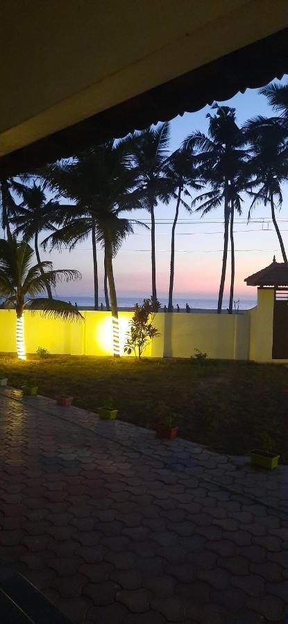 Poovar Sea View Rooms And Boating Family & Couple Only Eksteriør bilde