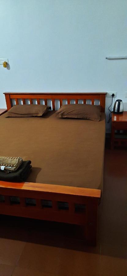 Poovar Sea View Rooms And Boating Family & Couple Only Eksteriør bilde