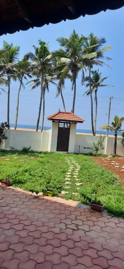 Poovar Sea View Rooms And Boating Family & Couple Only Eksteriør bilde